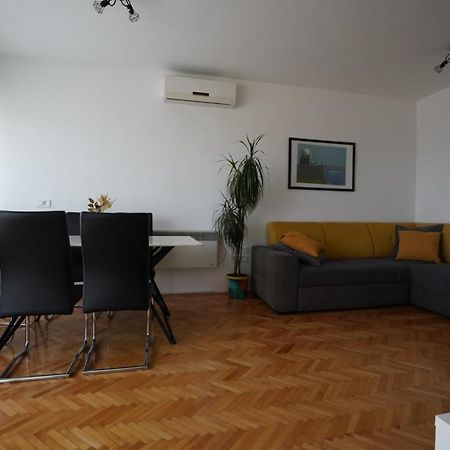 Ema&Nola Home Szybenik Zewnętrze zdjęcie