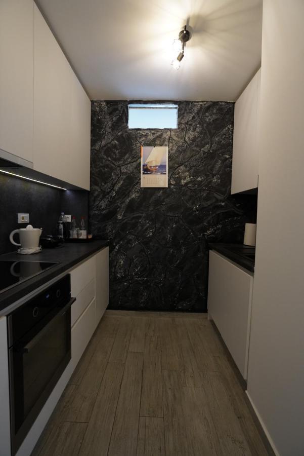 Ema&Nola Home Szybenik Zewnętrze zdjęcie
