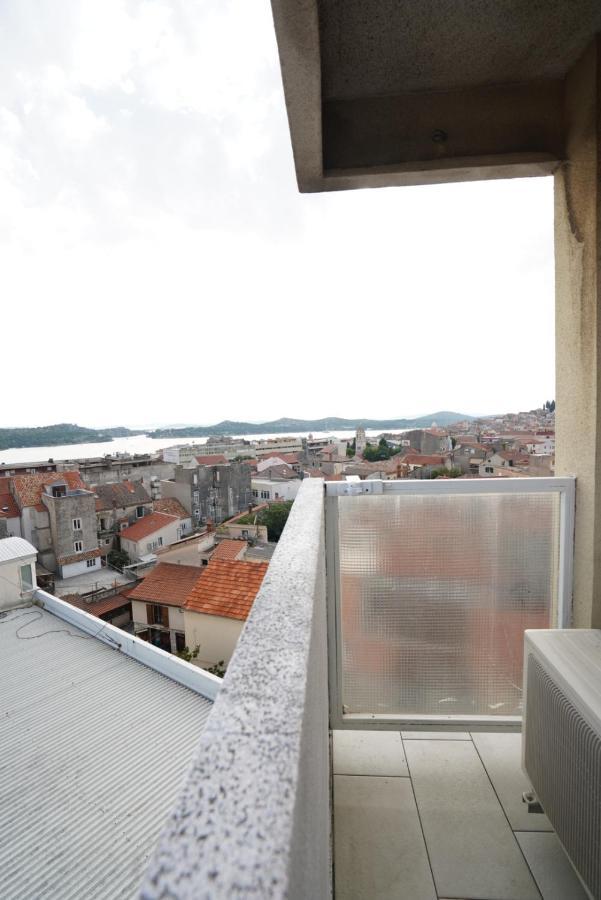 Ema&Nola Home Szybenik Zewnętrze zdjęcie