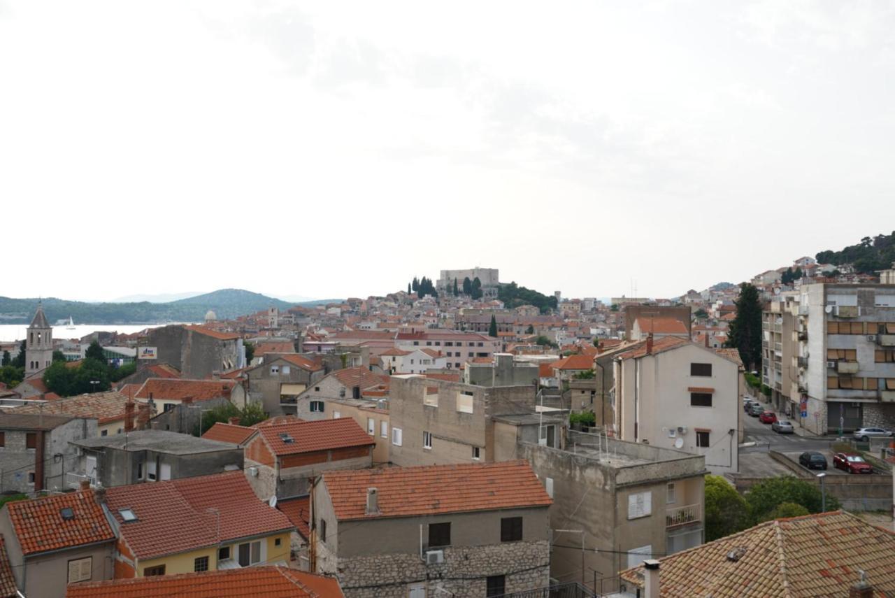 Ema&Nola Home Szybenik Zewnętrze zdjęcie