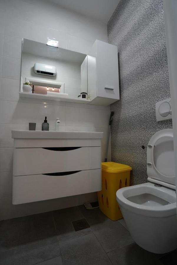 Ema&Nola Home Szybenik Zewnętrze zdjęcie